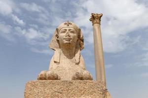 pilar de pompey en alejandría, egipto foto