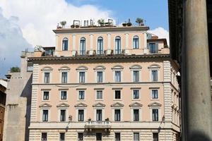 edificios en piazza della rotonda, roma, italia foto