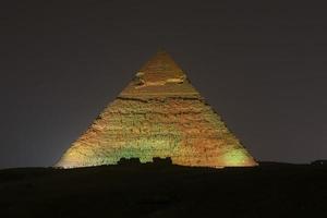 pirámide de khafre en el cairo, egipto foto