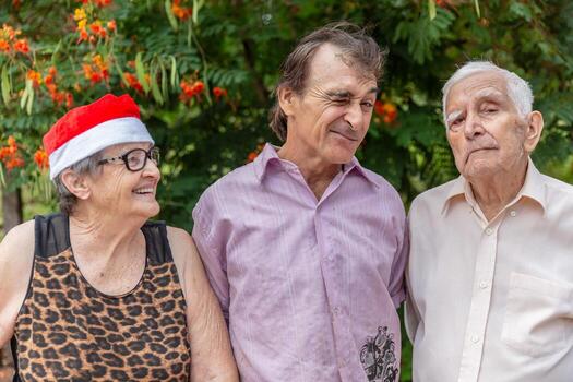 familia feliz en navidad foto