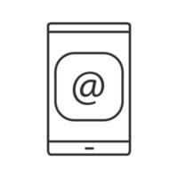 pantalla del teléfono inteligente con icono lineal de signo de arroba. aplicación de correo ilustración de línea delgada. dirección de correo electrónico. símbolo de contorno dibujo de contorno aislado vectorial vector