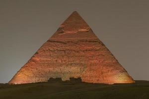 pirámide de khafre en el cairo, egipto foto