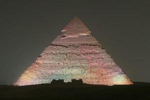 pirámide de khafre en el cairo, egipto foto