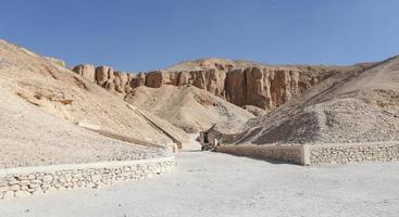 valle de los reyes en luxor, egipto foto