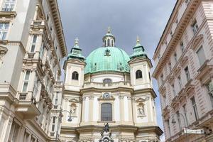 iglesia de san pedro, peterskirche en viena, austria foto