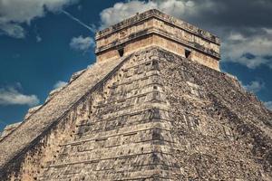 Kukulcan Temple at Chichen Itza photo