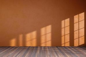 pared de color de la habitación vacía y decorada con suelos de madera. foto