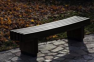 wooden bench, close up photo