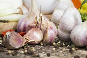 cloves of ripe garlic photo