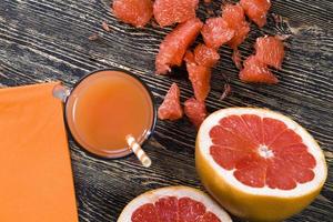 fresh grapefruit juice photo