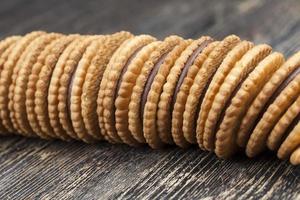 round cookies with chocolate filling photo