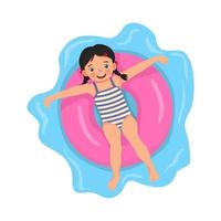 feliz linda niña con traje de baño sobre un anillo de goma inflable divirtiéndose flotando en la piscina en verano vector