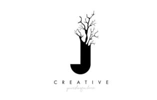 Logotipo de diseño de letra j con rama de árbol creativa. logotipo de icono de árbol de letra j vector