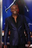 los angeles, 16 de agosto - kem llega al estreno de sparkle en el teatro chino graumans el 16 de agosto de 2012 en los angeles, ca foto