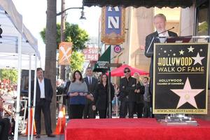 los angeles, 5 de noviembre - ridley scott en la ceremonia de la estrella del paseo de la fama de hollywood de ridley scott en el hollywood blvd el 5 de noviembre de 2015 en los angeles, ca foto