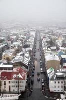 reykjavik, islandia, 2016. reykjavik desde la iglesia hallgrimskirkja foto