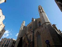 iglesia gótica de santa maria del mar en barcelona foto