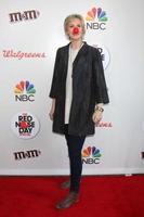 los angeles, 26 de mayo - jane lynch en el especial del día de la nariz roja 2016 en universal studios el 26 de mayo de 2016 en los angeles, ca foto