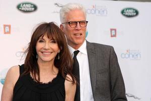 LOS ANGELES, APR 25 - Mary Steenburgen, Ted Danson at the 2014 LA Modernism Show Opening Night at 3Lab on April 25, 2014 in Culver City, CA photo