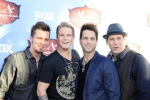 las vegas, 10 de diciembre - parmalee, josh mcswain, barry know, scott thomas, matt thomas en los premios american country 2013 en el centro de eventos mandalay bay el 10 de diciembre de 2013 en las vegas, nv foto