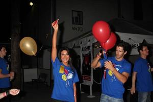 los angeles, 1 de oct - nadia bjorlin, brandon beemer llegando a la luz la noche hollywood walk 2011 en los estudios sunset gower el 1 de octubre de 2011 en los angeles, ca foto