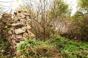 las ruinas de un edificio antiguo foto