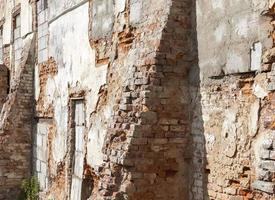 refuerzo de las paredes del edificio foto