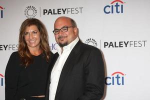 los angeles, 16 de septiembre - anthony e zuiker en el adelanto televisivo de otoño de paleyfest 2015, saludo de despedida de csi en el paley center for media el 16 de septiembre de 2015 en beverly hills, ca foto