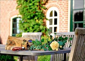 Spring table composition photo