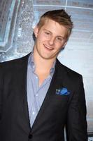 los angeles, 23 de enero - alexander ludwig llega al estreno de man on a ledge los angeles en el teatro chino graumans el 23 de enero de 2012 en los angeles, ca foto