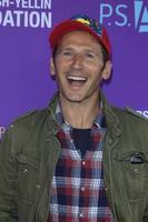 LOS ANGELES, NOV 15 - Mark Feuerstein at the Express Yourself 2015 presented by P S ARTS at the Barker Hanger on November 15, 2015 in Santa Monica, CA photo