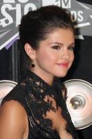 los angeles, 28 de agosto - selena gomez llegando a los mtv video music awards 2011 en la live el 28 de agosto de 2011 en los angeles, ca foto