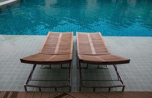 diseño interior de piscina al aire libre foto