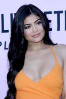 los angeles, 7 de julio - kylie jenner en el lanzamiento de la cosita bonita en la residencia privada el 7 de julio de 2016 en los angeles, ca foto