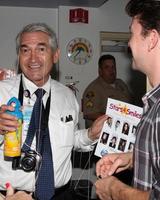 los angeles, sep 16 - phil rocha at the stars 4 smiles, celebridades visitando niños en el hospital en el centro médico harbour-ucla el 16 de septiembre de 2014 en torrance, ca foto