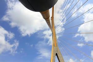 mega sling bridge, rama 8, en bangkok, tailandia foto