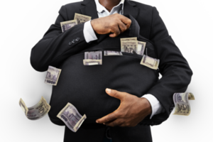 uomo d'affari che tiene una borsa nera piena di 1000 banconote taka del Bangladesh isolate su sfondo trasparente, trasparenza png, soldi che cadono dalla borsa