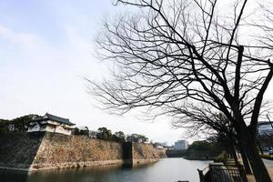 Castillo de Osaka en Osaka, Japón foto