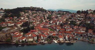 ohrid meer en stadsbeeld van ohrid, culturele en natuurlijke werelderfgoedsites door unesco, macedonië video