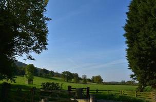 Impresionantes vistas de pastos y tierras de cultivo en el norte de Inglaterra. foto