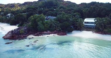 Paradise Praslin Island Beach no coração do Oceano Índico, Seychelles video