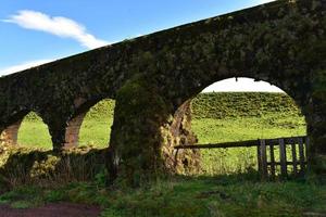 trío de arcadas en sao miguel en las azores foto