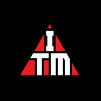 diseño de logotipo de letra triangular itm con forma de triángulo. monograma de diseño de logotipo de triángulo itm. plantilla de logotipo de vector de triángulo itm con color rojo. logotipo triangular itm logotipo simple, elegante y lujoso.