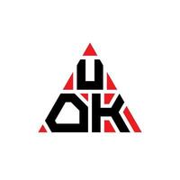 uok diseño de logotipo de letra triangular con forma de triángulo. monograma de diseño del logotipo del triángulo uok. plantilla de logotipo de vector de triángulo uok con color rojo. logotipo triangular uok logotipo simple, elegante y lujoso.
