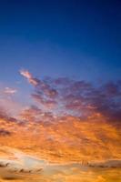 cielo del atardecer, primer plano foto