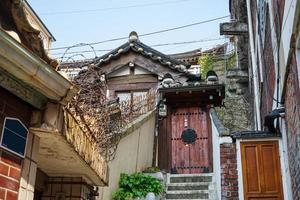 una casa tradicional en seúl, corea foto