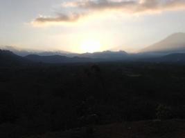 foto estética del paisaje de montaña.