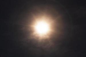 Eclipse solar. el verano foto