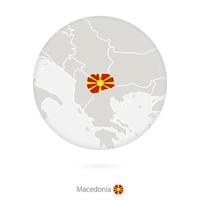 mapa de macedonia y bandera nacional en un círculo. vector