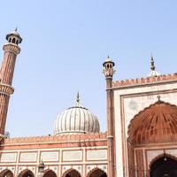 detalle arquitectónico de la mezquita jama masjid, antigua delhi, india, la espectacular arquitectura de la gran mezquita del viernes jama masjid en delhi 6 durante la temporada de ramzan, la mezquita más importante de la india foto